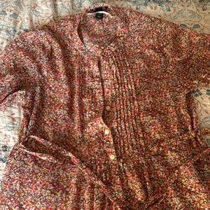 H&M dress. Can also be worn as a blouse.